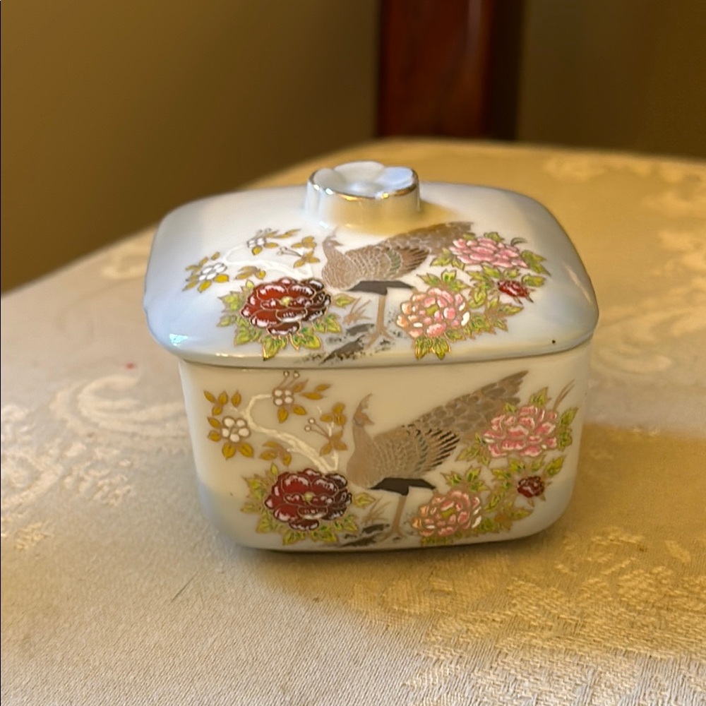 UCGC Japan hand painted ceramic pheasant gold trimmed trinket dish